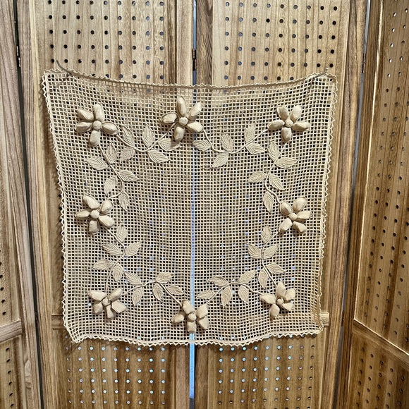 French Vintage 3D Handmade Crochet Floral Beige Tablecloth Cottagecore Decor - Picture 2 of 5
